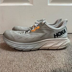HOKA Arahi 6 Men's Gray Running Shoes